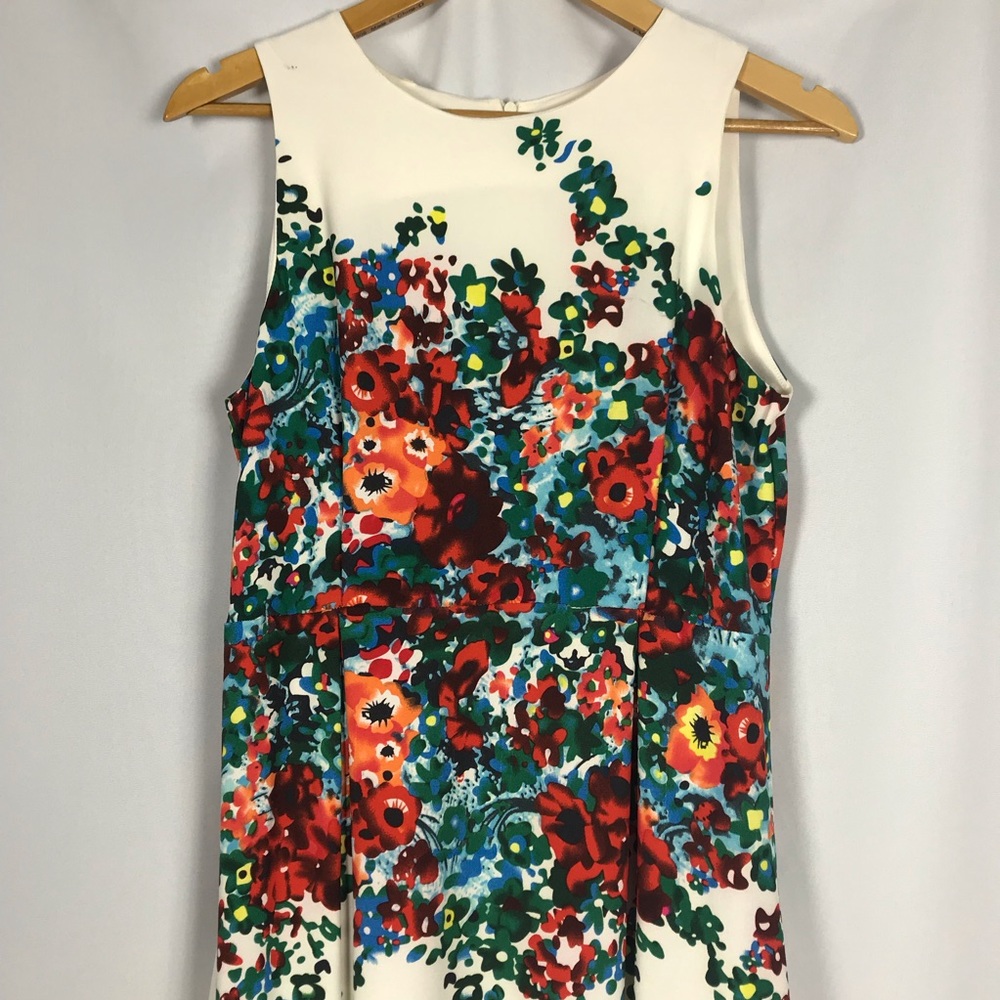 NWOT Floral White Flow Gown/Maxi Dress